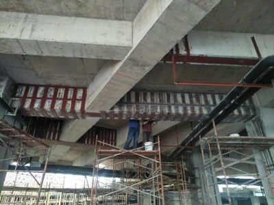 楼房梁钢板加固